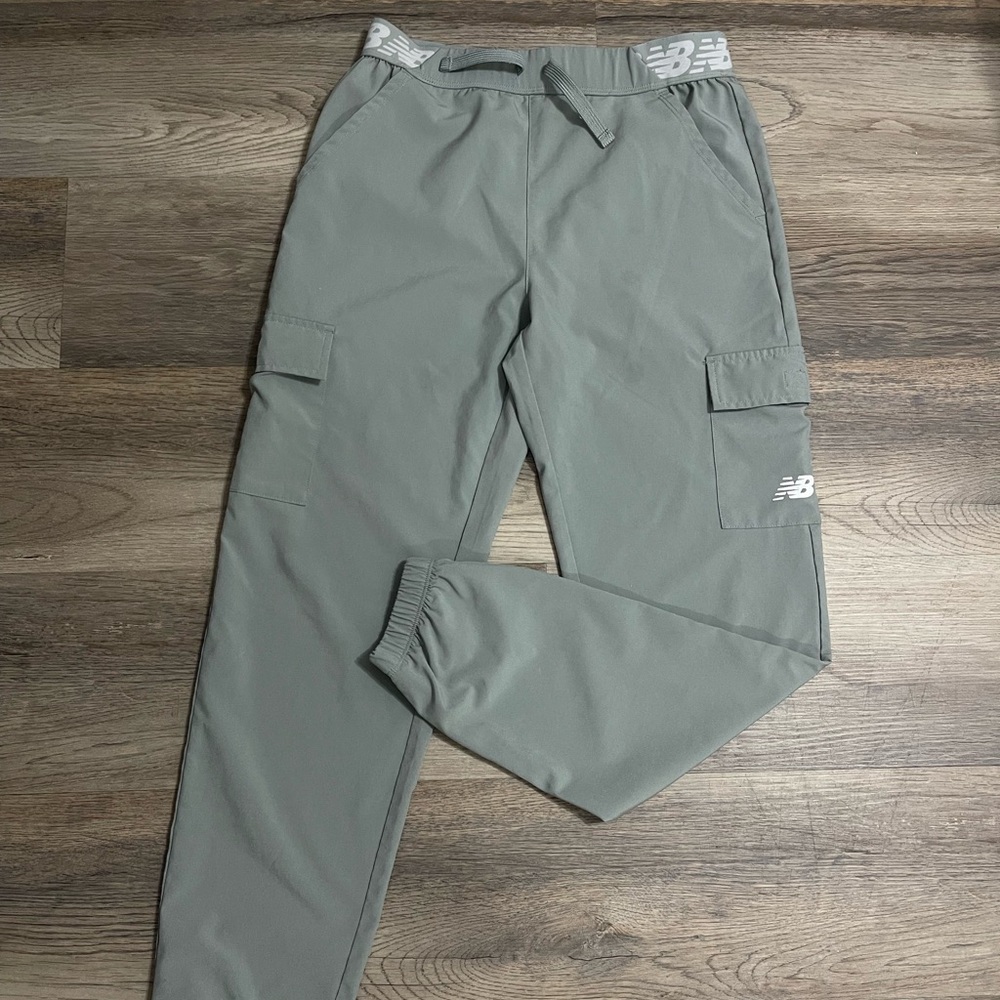 New Balance Men's Cargo Pants in Slate Gray Size 14/16 Girls